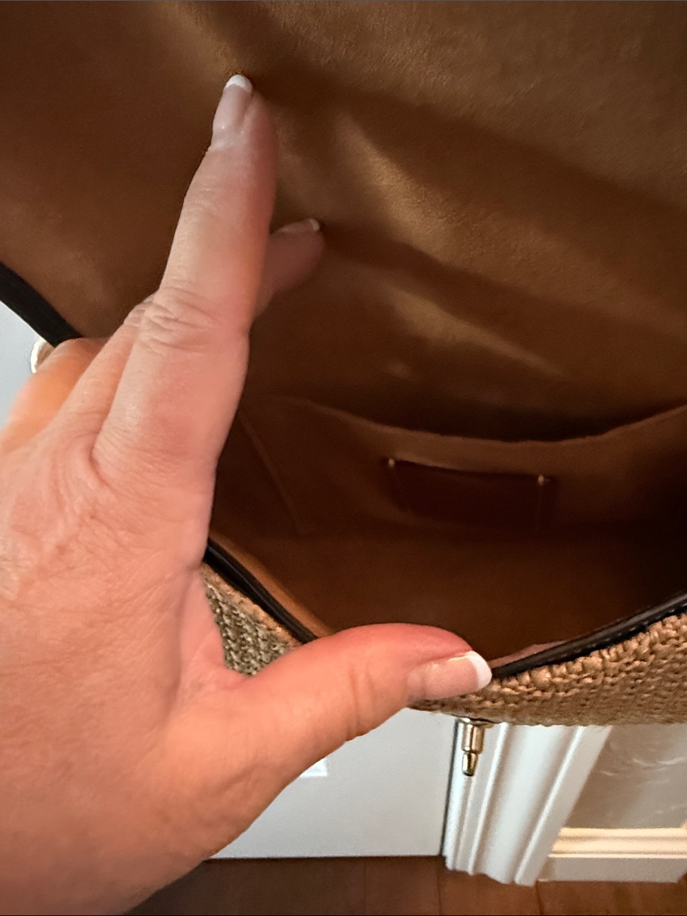 Coach Hadley Natural Straw and Black Leather Shoulder Bag with Gold Hardware - Picture 5 of 11